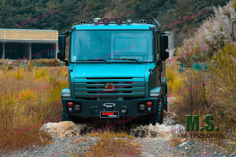 แผนกลุยน้ำสูงของ Chiense ทำรถบรรทุกหุ้มเกราะ