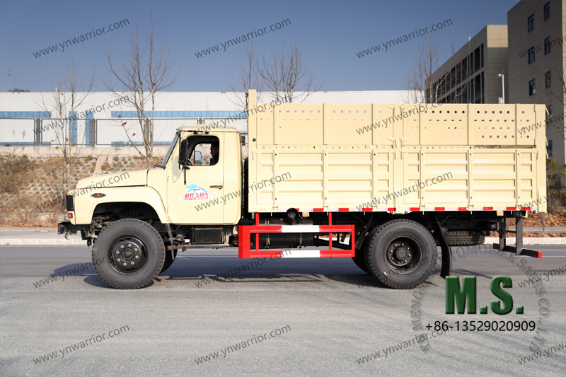 Dongfeng 4x4 รถบรรทุกเครื่องยนต์ขับเคลื่อน