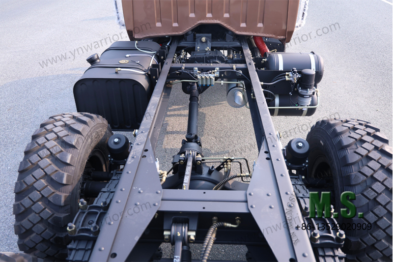 Dongfeng พื้นที่โครงสร้างเสริมยางหลังรถบรรทุก 11 ตัน 6x6