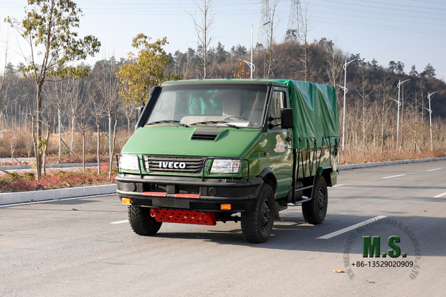 รถขับเคลื่อนสี่ล้อ IVECO รถบรรทุกออฟโรด 4 * 4 หัวสั้นเดี่ยวแถวรถบรรทุกขนาดเล็กขนาดเล็กส่งออกยานพาหนะวัตถุประสงค์พิเศษ