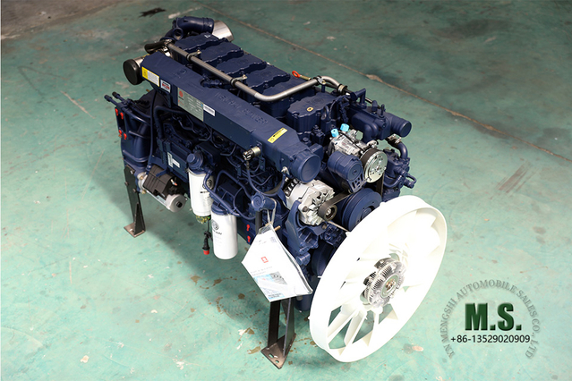 Dongfeng Herclues 6*6 โครงรถบรรทุกสามเพลา Weichai 350hp เครื่องยนต์