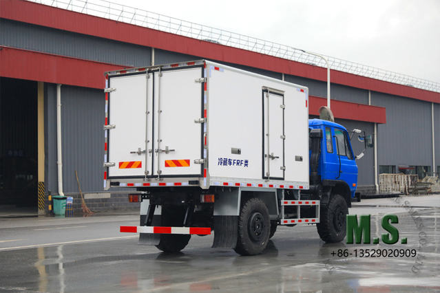 190 แรงม้า 7 ตันน้ำหนักรวม 4x4 ออฟ-โรด Dongfeng ตู้เย็นน้ำหนักบรรทุกน้ำหนักตัว, เครื่องยนต์คัมมินส์, ยางล้อหลัง, ระบบตรวจสอบ, การฉีดเชื้อเพลิงกล