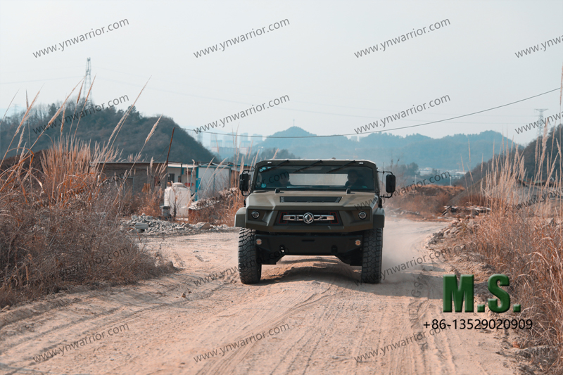 Dongfeng แชสซีออฟโรด Mengshi 4x4 พร้อมห้องโดยสารออฟโรดระดับไฮเอนด์ 