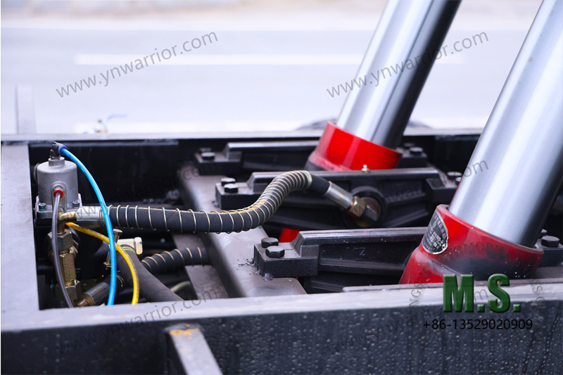 dongfeng 6x6 แผงควบคุมรถบรรทุก off-road dongfeng 