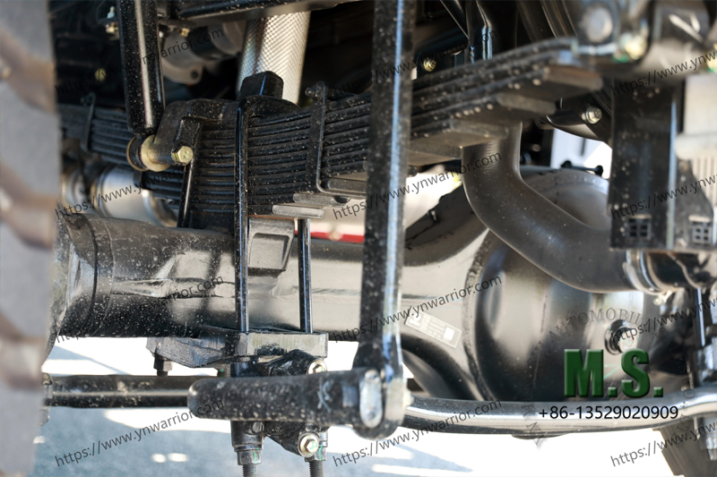 Dongfeng 4x4 รถบรรทุกพร้อม Dongfeng dana acle