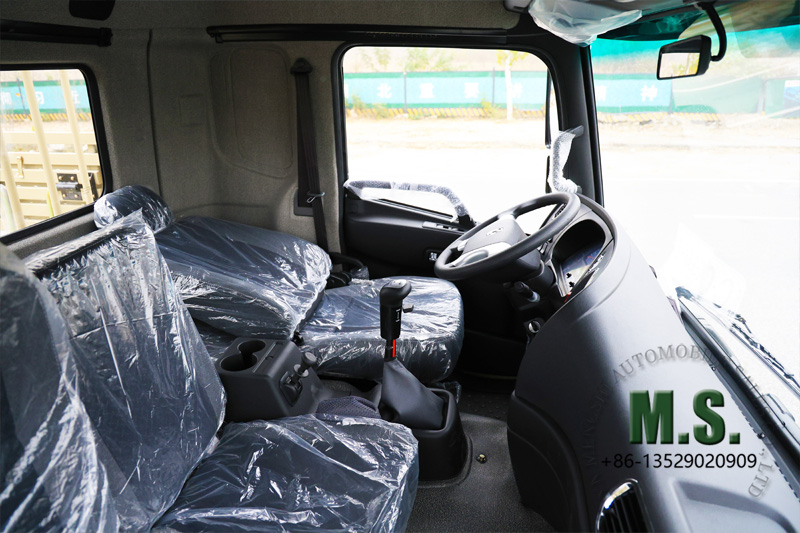 Dongfeng 4x2 18 ตันรถบรรทุกสินค้าน้ำหนักรวมวงดนตรีราคาต่ำ ห้องโดยสารเรียบง่ายใหม่ 