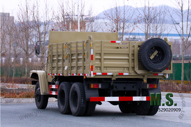 dongfeng 6x6 รถบรรทุก off-road ขนาดโดยรวม 