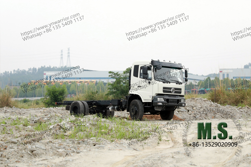 4x4 แชสซีรถบรรทุกล้อรถบรรทุกที่ปรับแต่งได้ 
