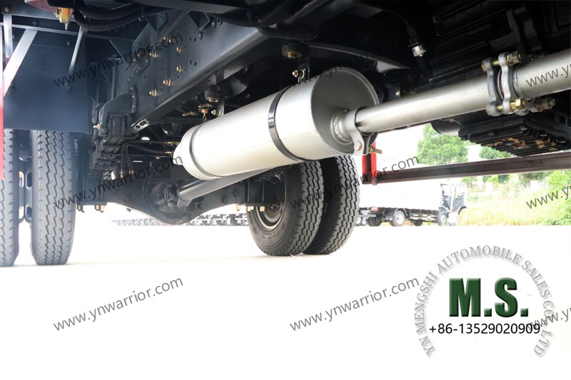 4x4 Chassis ออฟโรดของ Dongfeng Smal Truck 