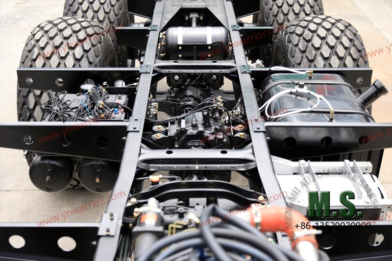 ออฟโรด 6x6 แหนบสำหรับงานหนักหลายรายการ แชสซีกลิ้งขนาดใหญ่ออฟโรด 6x6 พร้อมวงจรเต็มรูปแบบและสายไฟ 