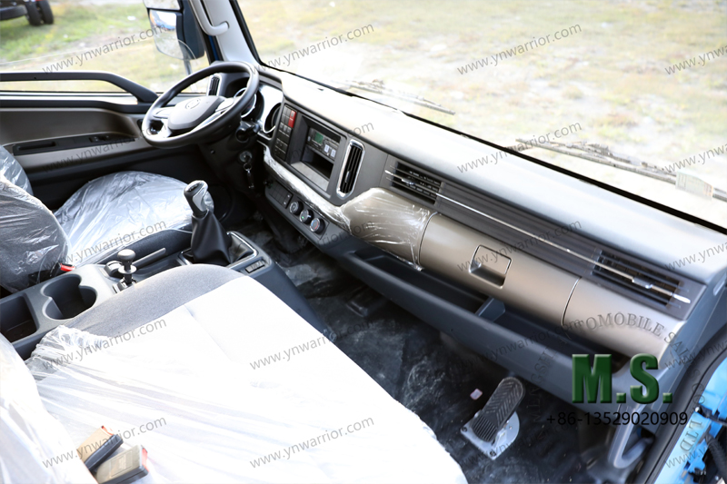 shotgun พร้อมเบรค pad โรงเรียนรถบรรทุกสินค้า Dongfeng 