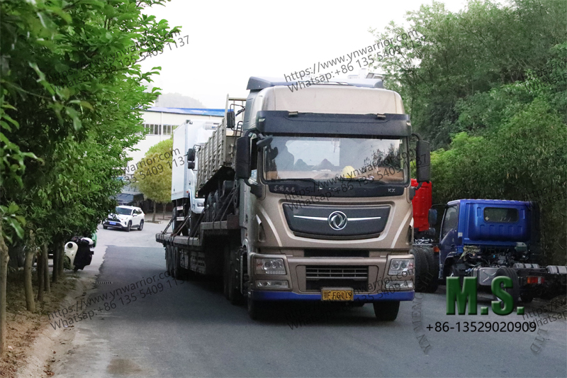 บรรทุก การบรรทุกยานพาหนะใหม่พร้อมที่จะไป 