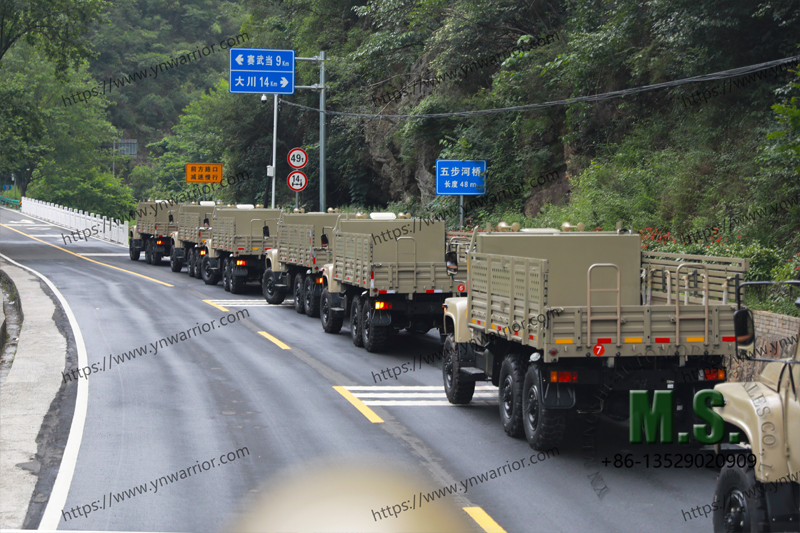 Dongfeng ผู้ผลิตรถบรรทุกรถบรรทุกโดยตรง 