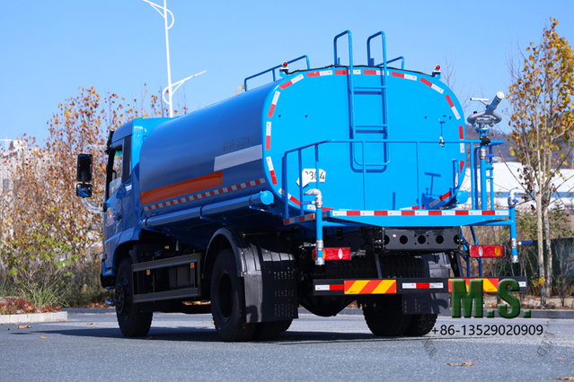 200 แรงม้า 18 ตันน้ำหนักรวม 4x2 15m³รถบรรทุกน้ำแบบสปริงเกอร์_15000L, ระดับการปล่อยมลพิษ Euro-5, สเปรย์หมุนได้ 360°, การควบคุมการทำงานด้วยปุ่มเดียว_ผู้ผลิตโดยตรง