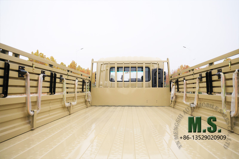 Dongfeng 4x2 รถบรรทุกสินค้าน้ำหนักรวม 18 ตันวงราคาต่ำ ใหม่ด้านในของกล่องสินค้าเกินขนาด 