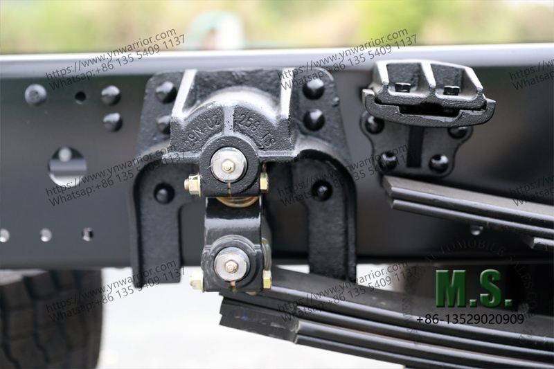 และสกรูของรถบรรทุกหนัก Dongfeng 