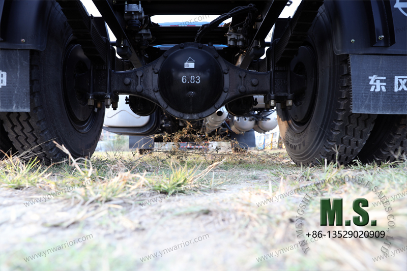 แชสซีแข็ง Dongfeng รถบรรทุก รถโค้ช ตัวถัง 