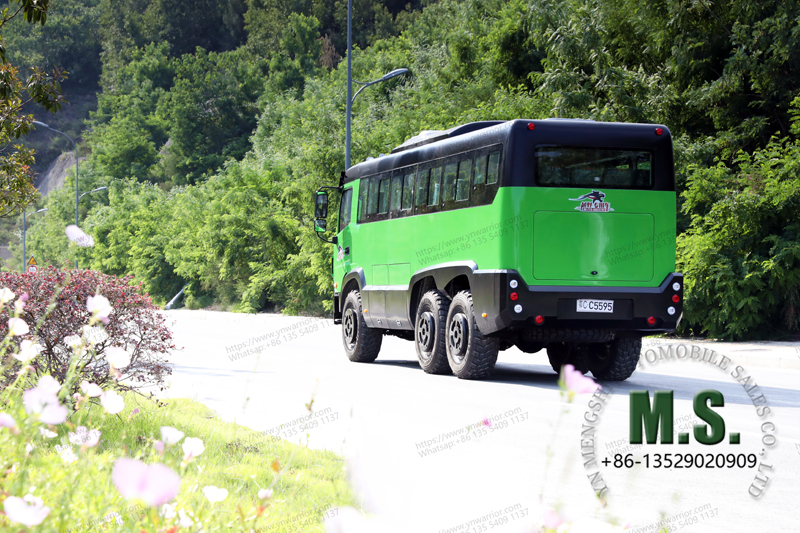 Dongfeng 6x6 รถบัส Perspecitve ในการเคลื่อนย้าย 