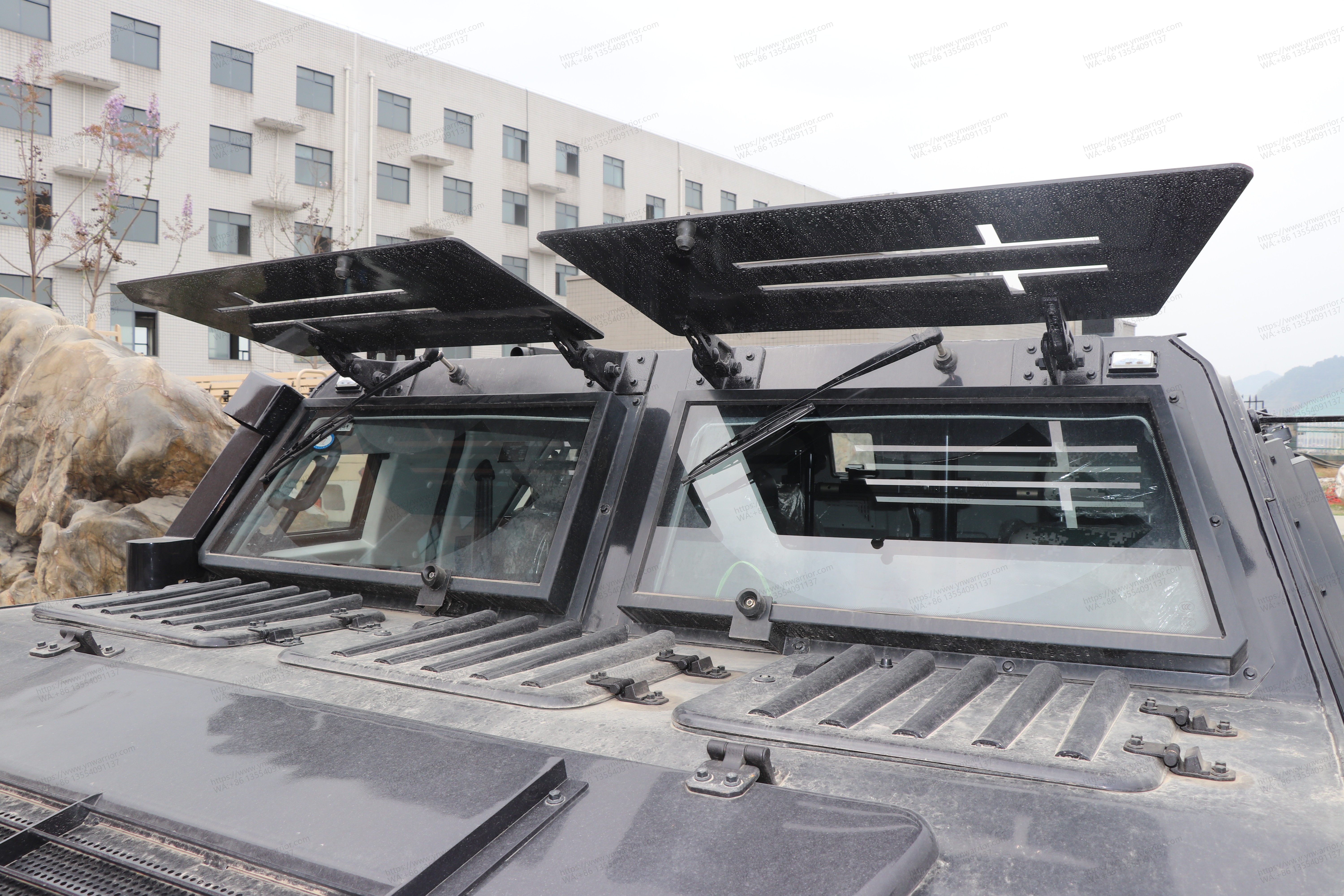 Dongfeng ยานเกราะทหารเกราะ Mengshi 4x4 Off-Road Bulletproof Glass 