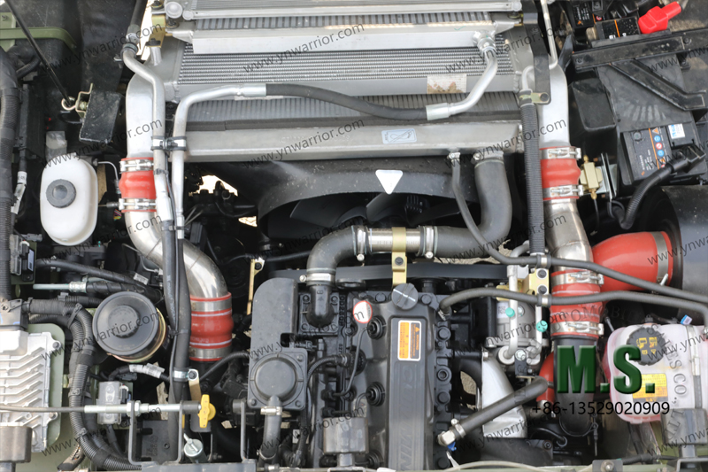 Dongfeng แชสซีออฟโรด Mengshi 4x4 พร้อมห้องเครื่องยนต์ห้องโดยสาร 