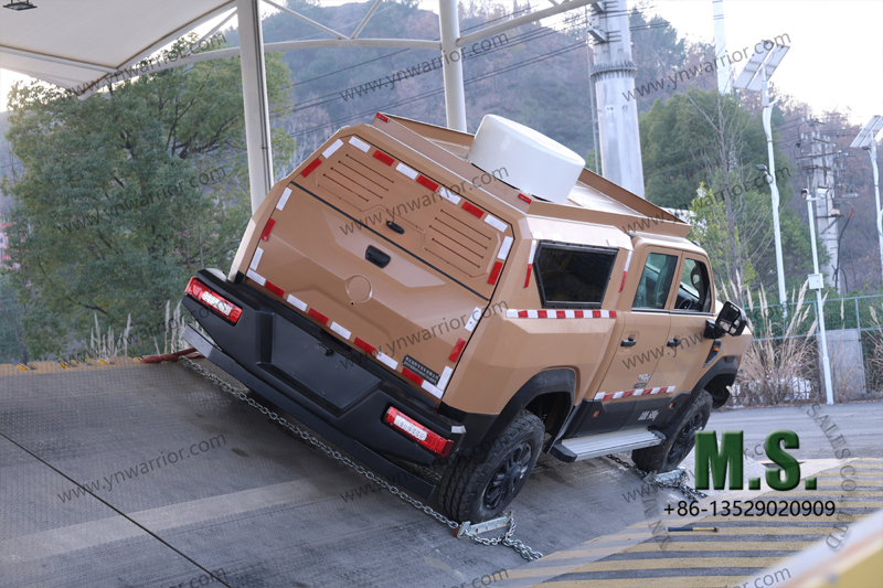 4x4 ระดับไฮเอนด์ของจีน ยูโร-6 ปีกนกคู่อิสระ ช่วงล่างกระบะอิสระ การทดสอบการชันเกรด 